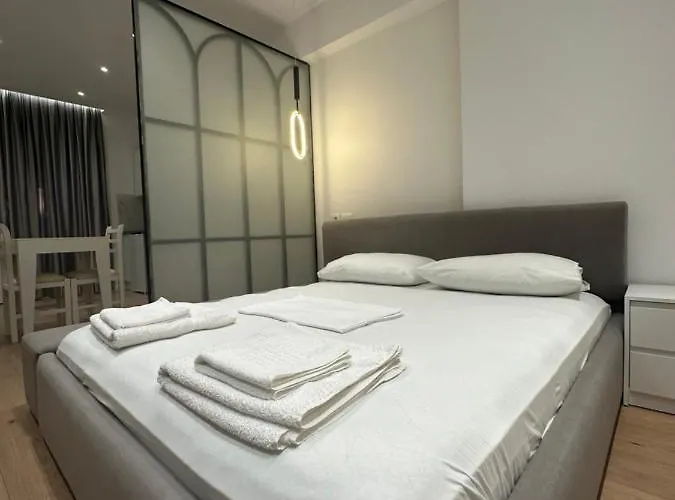 Britney's Apartament *